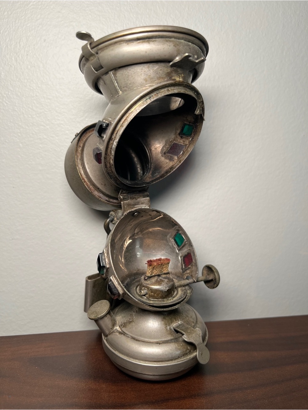 Antique 1890s H. Miller Co Ltd "LITO" Bicycle Oil Lamp - Jeweled & Complete! - Picture 9 of 15